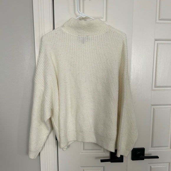 Express knit Ivory mock neck sweater size medium - Picture 2 of 4